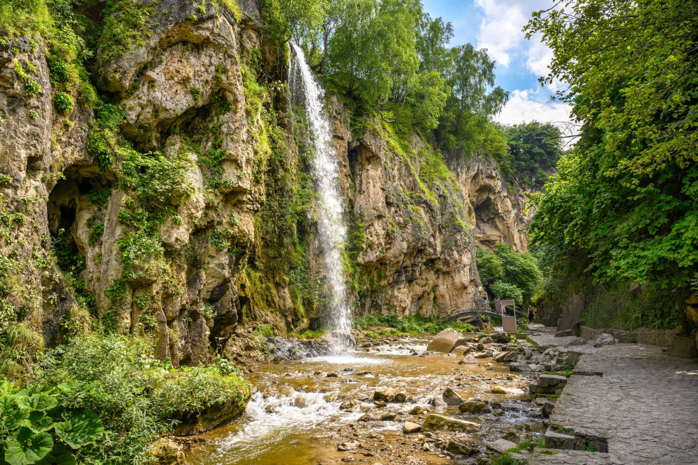 Экскурсия Медовые водопады