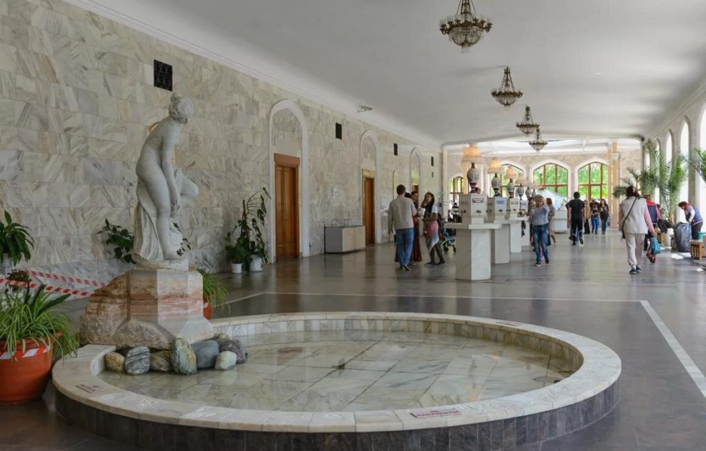 scale_1200 (1)
